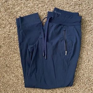 Athleta Capri Joggers✨